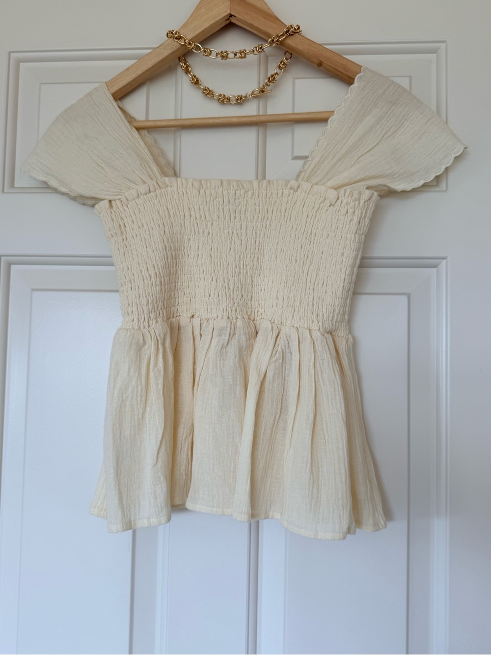 Miou Muse Smocked Cream Ruffled Sleeve Peplum Cami NWT